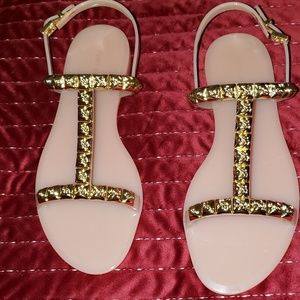 Bought wrong size. Size is too small